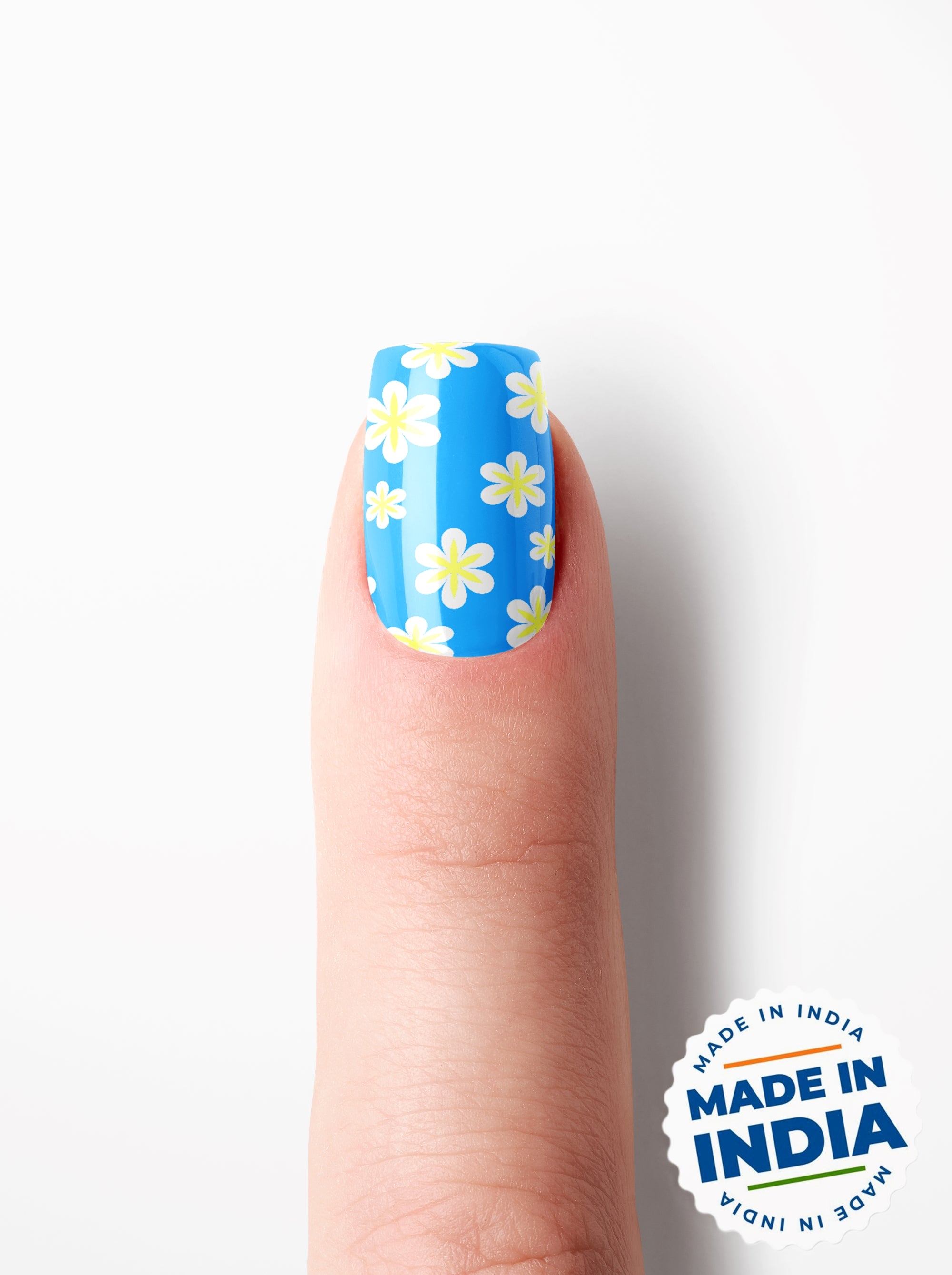 Blue Daisy Bliss – Premium Press-On Nails